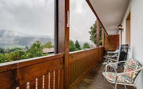 Lovely Apartment in Schwarzenbach with Sauna